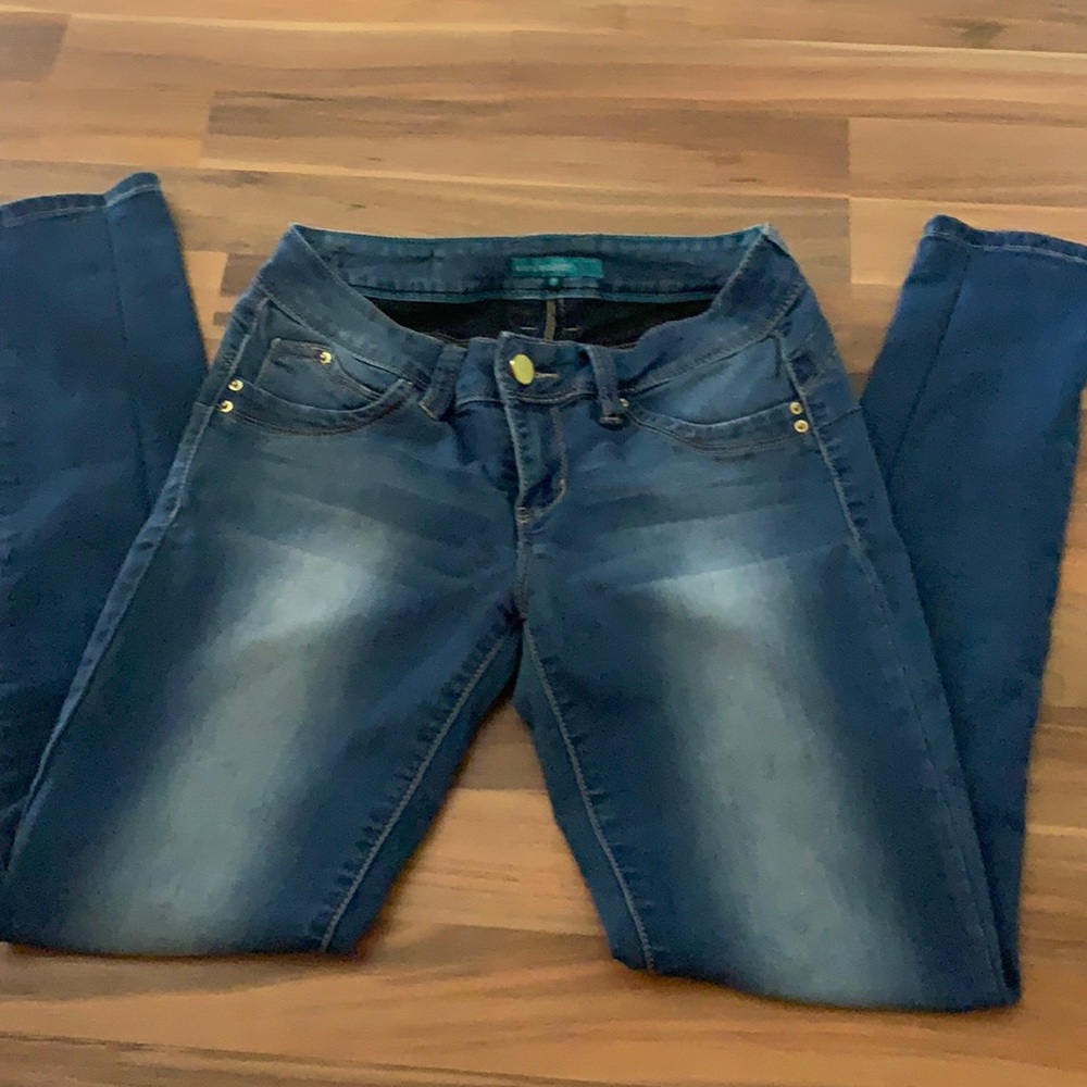 Low rise jeans